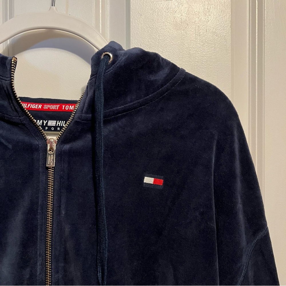 ‼️SOLD‼️ Tommy Hilfiger Navy Sport Hoodie - Picture 2 of 10